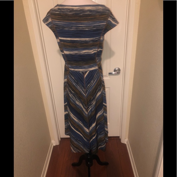 👇🏻$Reduced to lowest price. Signature byRobbie Bee striped w/warm colors dress - Picture 7 of 10